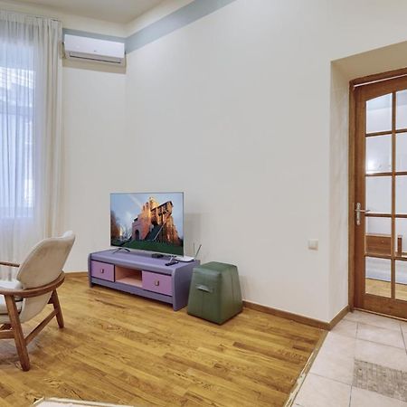 Apartments Near The Golden Gate Киев Экстерьер фото
