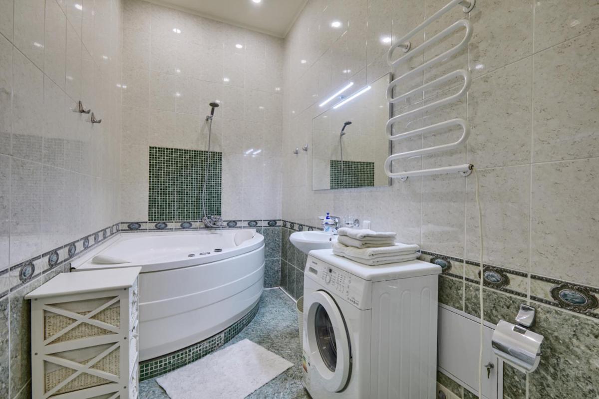 Apartments Near The Golden Gate Киев Экстерьер фото