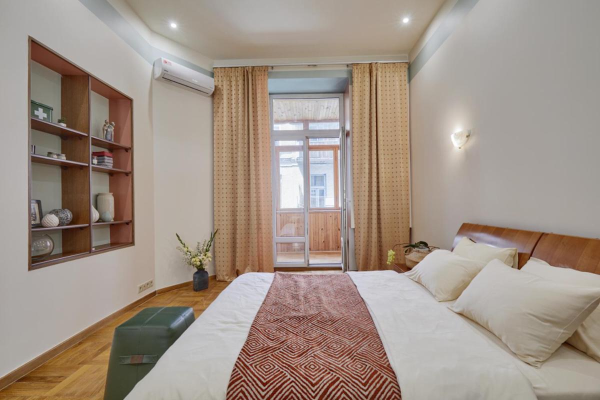 Apartments Near The Golden Gate Киев Экстерьер фото